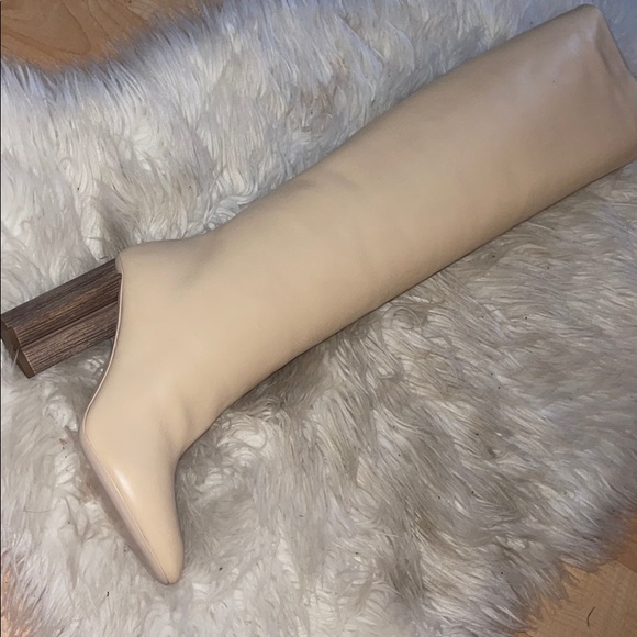 Louis Vuitton boots - Picture 5 of 7